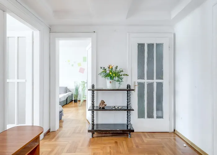 Oggy Balcony 斯普利特