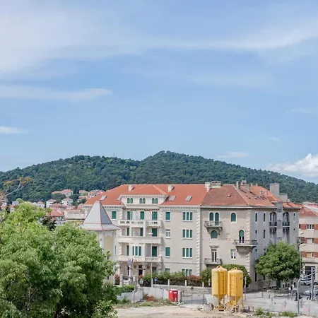 Apartament Oggy Balcony Split